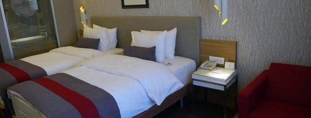 The Crater Hotel Tatvan Екстер'єр фото