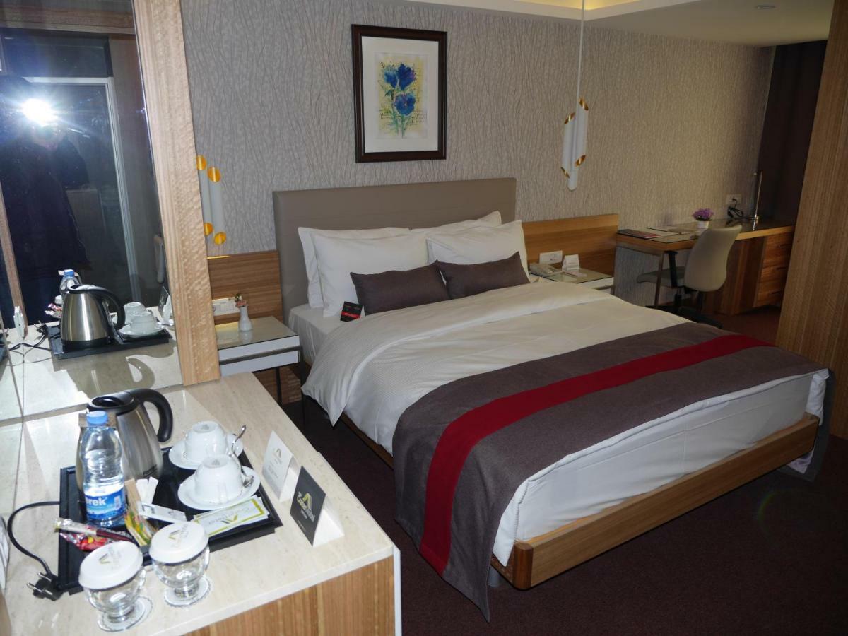 The Crater Hotel Tatvan Екстер'єр фото