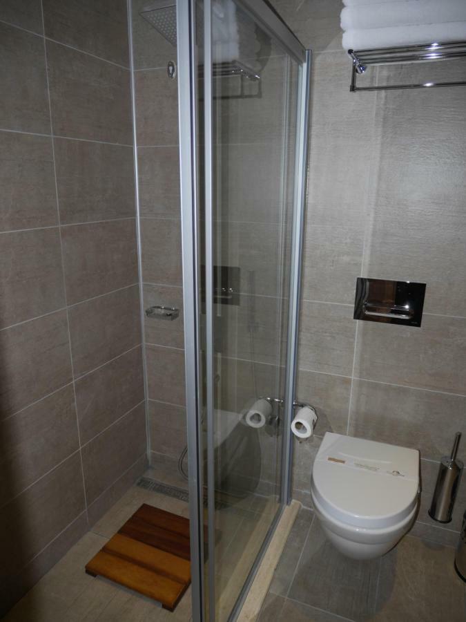 The Crater Hotel Tatvan Екстер'єр фото